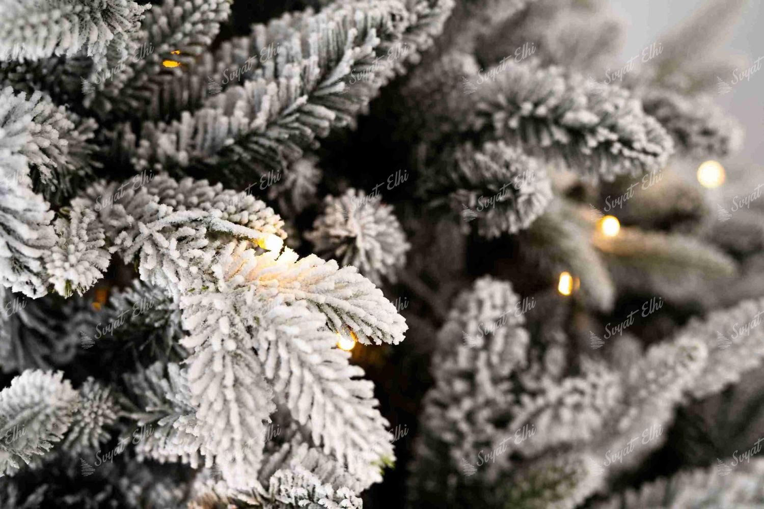 Изкуствена коледна елха 3D Кралски смърч 210 см LED350